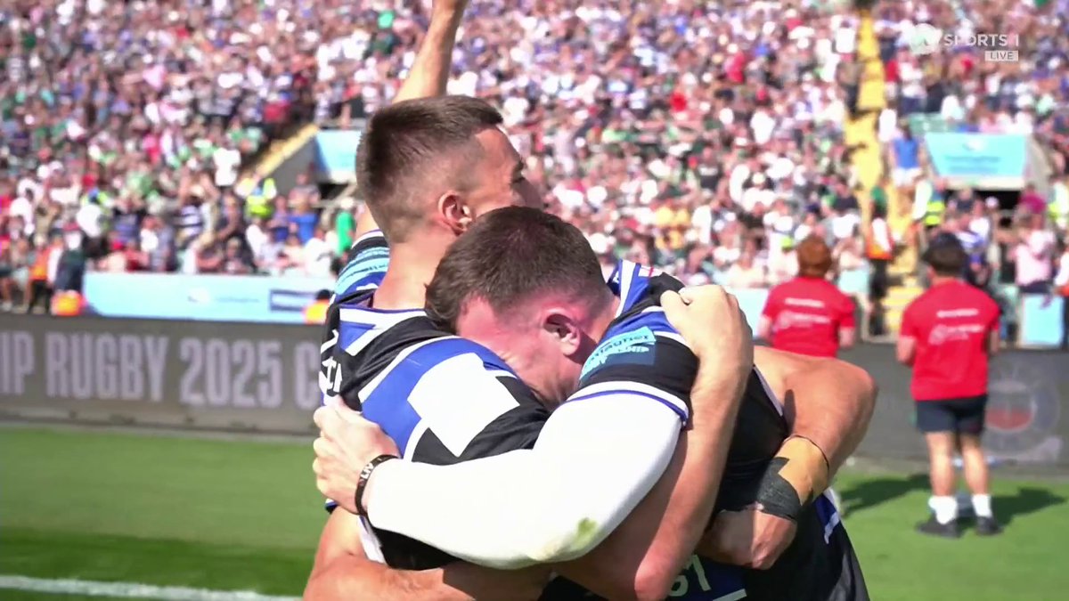 Look at those scenes 🙌 Pure emotion for Bath Rugby as the final whistle blows. #GallagherPremFinal