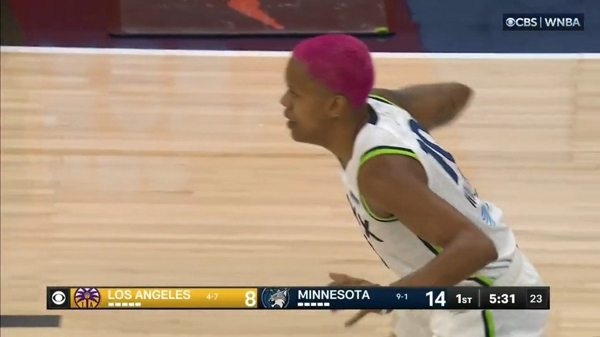 Nothing but net for Courtney Williams.