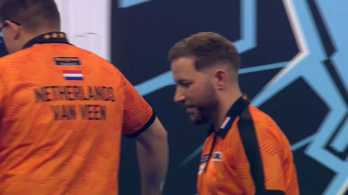 NETHERLANDS LEAD SCOTLAND 7-0! This is quite remarkable! Gian van Veen and Danny Noppert have now won FIFTEEN consecutive legs at this year's World Cup of Darts! The Dutch duo lead Anderson and Wright 7-0! 📺 #WCOD25 | Last 16