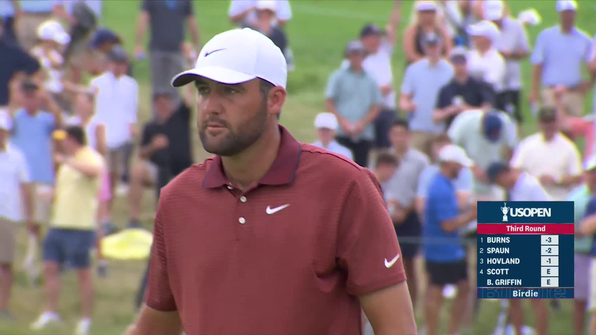 He's lurking... Scottie Scheffler moves into red figures for the day and is now T-16.