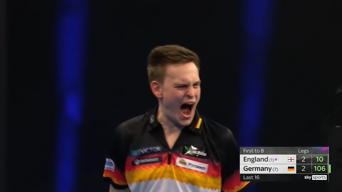 GERMANY BACK IN FRONT! What a turnaround! England spurn FIVE darts for a 3-2 lead, and Germany take out 286 in six darts to regain the initiative! 📺 #WCOD25 | Last 16