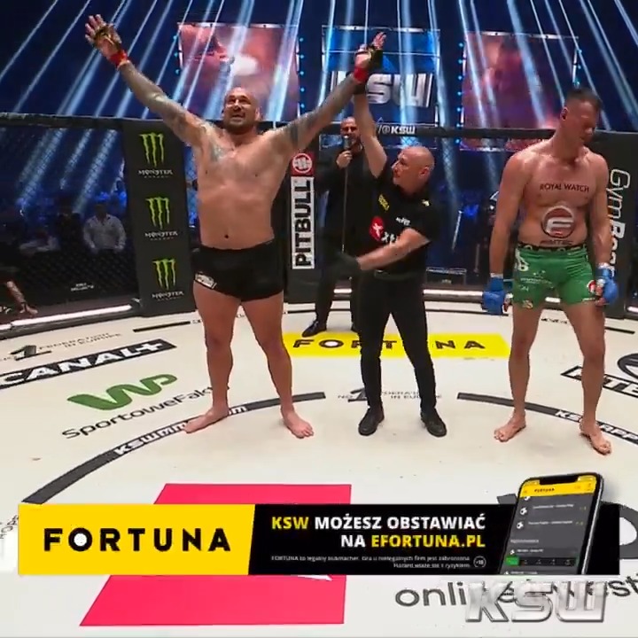 There's one Heavyweight King and his name is PHIL DE FRIES philip de fries XTB #KSW107 | 🇵🇱 CANAL+ SPORT | 🌏 KSWTV