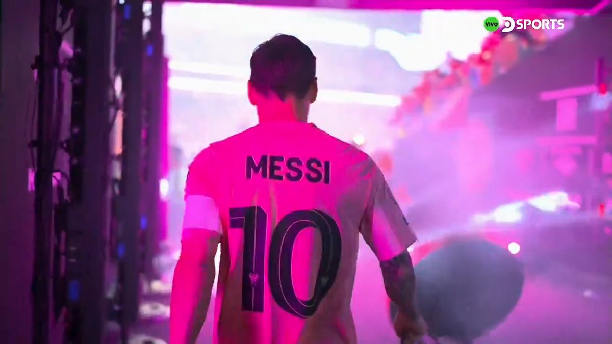 El ingreso de Lionel Messi 🇦🇷❤️ en la presentación de Inter Miami en el Mundial de Clubes 🏆. Modo NBA.
