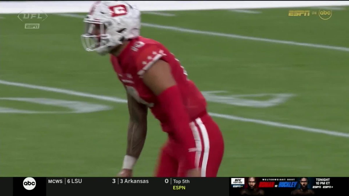 THAT'S A DEFENDERS TD!! 🔥 📺: ABC | Verizon