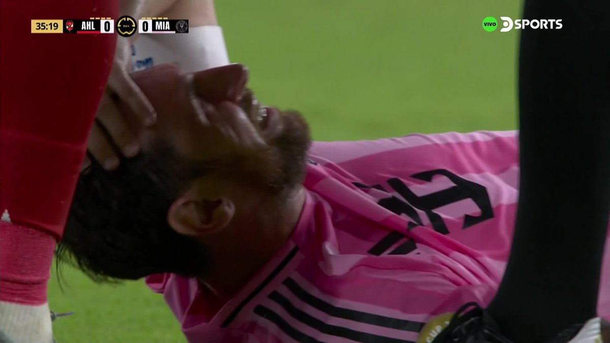 ⚽️ #MundialDeClubes 🏆🌎 #USA2025 🇺🇸 😳 Tremenda patada a #Messi de parte de #Dari. 🤨 ¿ERA PARA TARJETA ROJA? 🟥 🗺️ #FIFACWC #InterMiamiCF #AlAhly