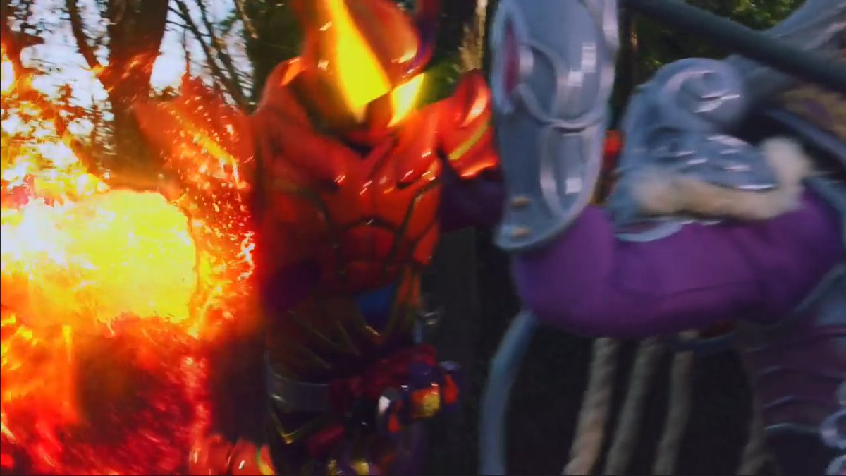 ありがちなこの状況で敵を止めるにオーバーは過剰すぎるし勿体なさすぎるw #仮面ライダーガヴ #nitiasa