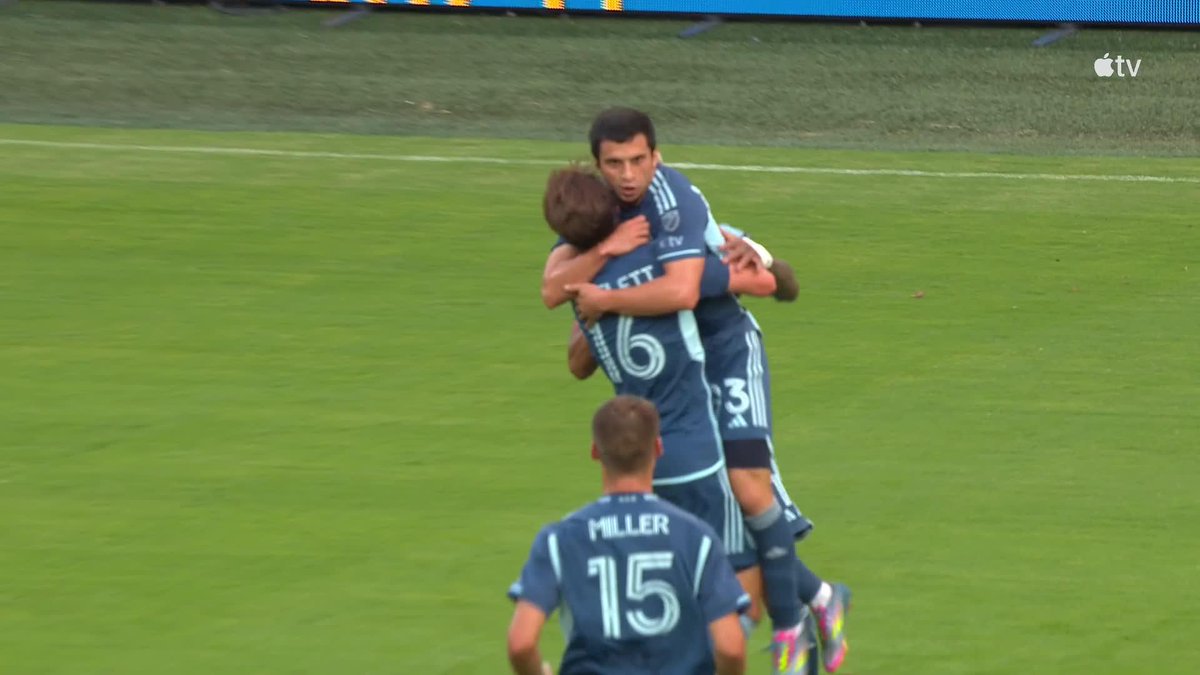 Shapi Suleymanov with a golazo! 🚀