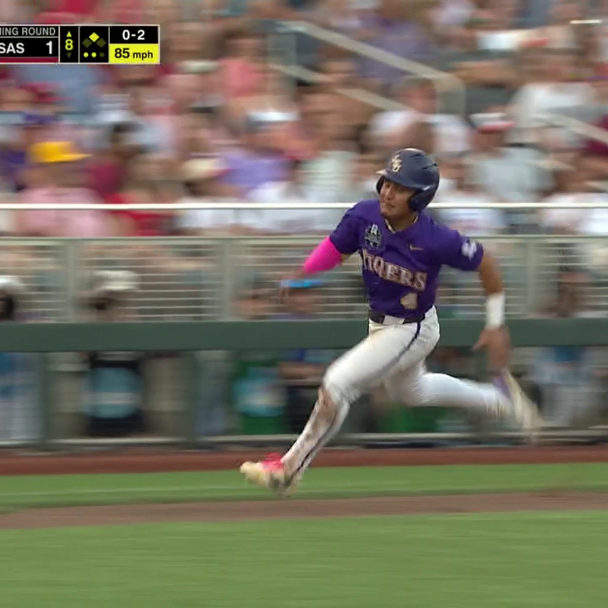 Here come the Tigers‼️ LSU Baseball extends its lead in the MCWS 😱
