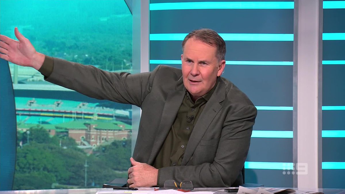 "It was a hard watch" "We're too precious. Footy is played in winter!" The panel debates whether the Hawks-Crows clash reinforced the AFL's point that Tasmania must have a new stadium with a roof. #9AFLSFS | Watch on Nine & 9Now 🖥️