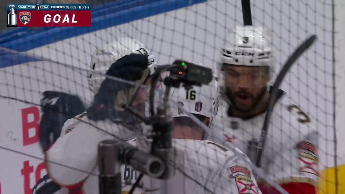 REINHART PADS THE LEAD!!