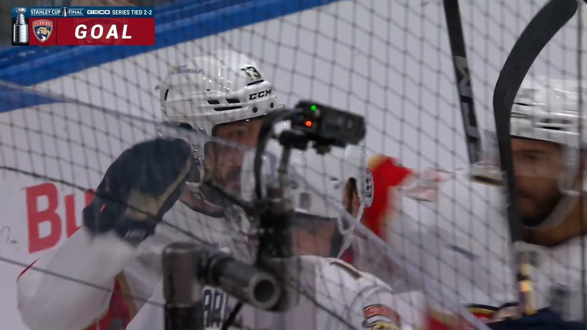 REINHART WITH A DART 🎯 The Florida Panthers now lead 4-1 in the third period of Game 5! #StanleyCup 🇺🇸: NHLonTNT & Sports on Max ➡️ 🇨🇦: Sportsnet or stream on Sportsnet+ ➡️