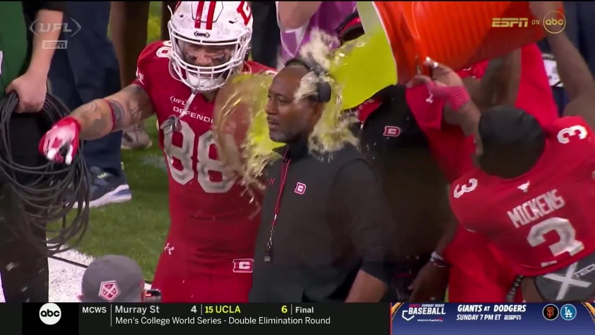A much deserved gatorade bath for Champion Head Coach Shannon Harris 👏🏆