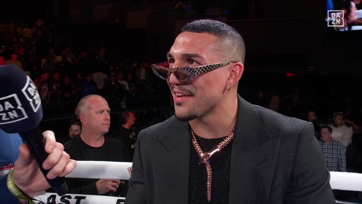 Anyone want to see Teofimo Lopez vs. Richardson Hitchins?? 🔥 #HitchinsKambosos