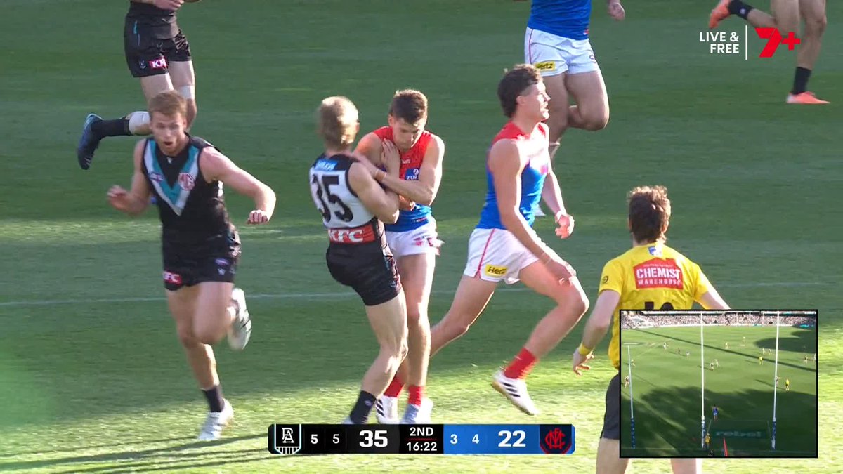 "It's a week for me." Kane Cornes on Judd McVee's bump on Joe Richards | #AFLPowerDees