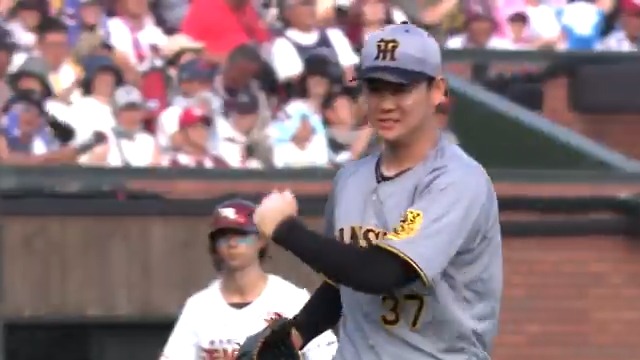#及川雅貴 渾身のガッツポーズ💪 同点の8回 ピンチの場面で #鈴木大地 を三振に仕留め気持ちを表した🔥 【初月無料】セ・パ交流戦配信中📡 ▶️ #hanshin #パリーグ #ベースボールLIVE