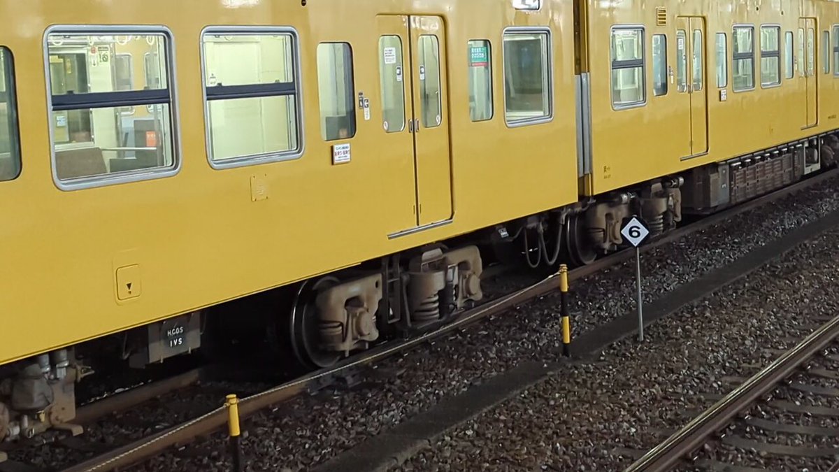 105のコンプレッサーが止まるときの素晴らしい轟音を聞け