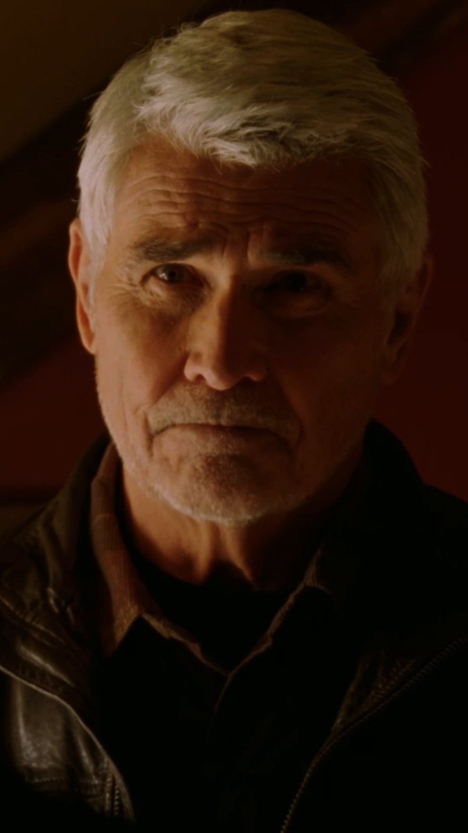It’s never too late to get to know your dad. Happy #FathersDay from #Castle!