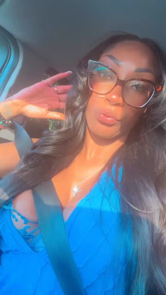 Hey guys so I’ve always had a fantasy about sucking 2 big dicks at the same time. 😮‍💨🤤 Do you guys think I should? Would you want to see it? #bbc #3sum #onlyfans #oral #onlyfansmodel #fantasy #contentgirl #pornstar