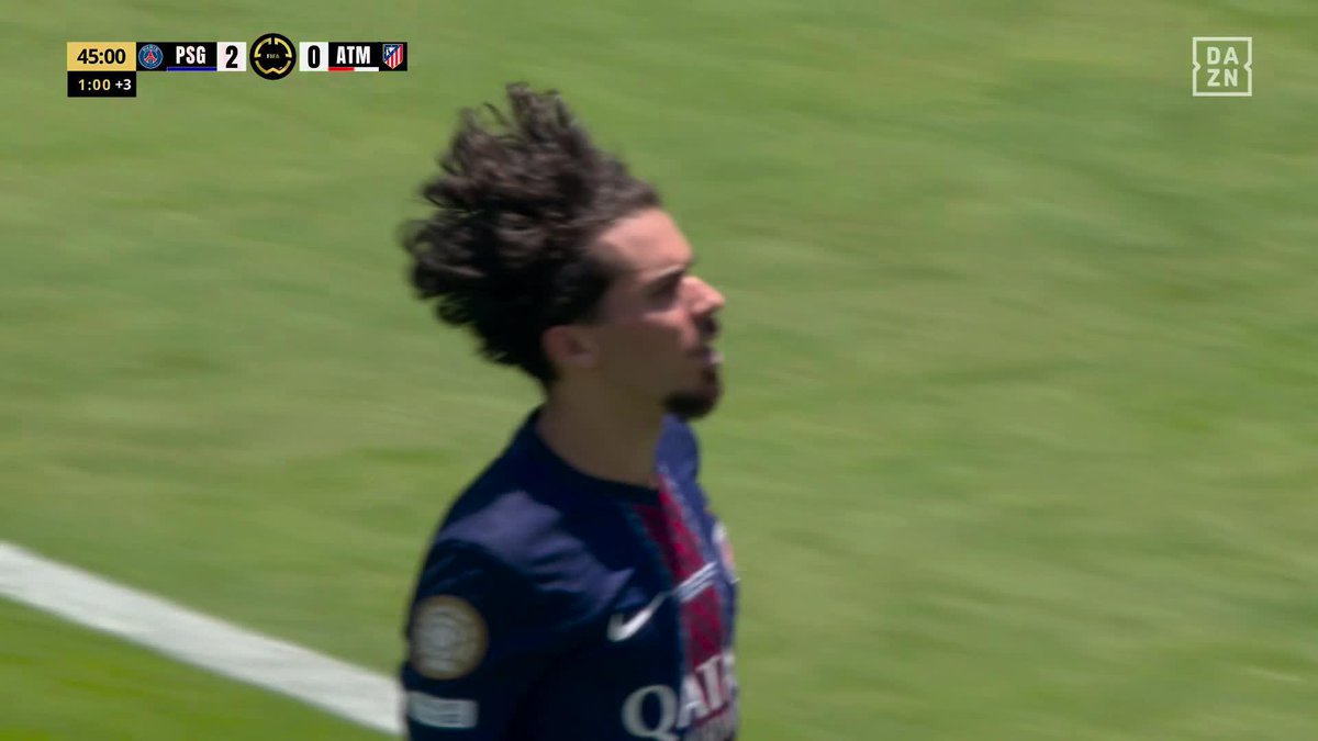 Vitinha, qué bueno eres hijo 🤯 Se juntaron él y Kvaratskhelia y llegó el segundo gol del PSG contra el Atlético de Madrid #FIFACWC FIFA Club World Cup | Todos los partidos gratis en #TakeItToTheWorld