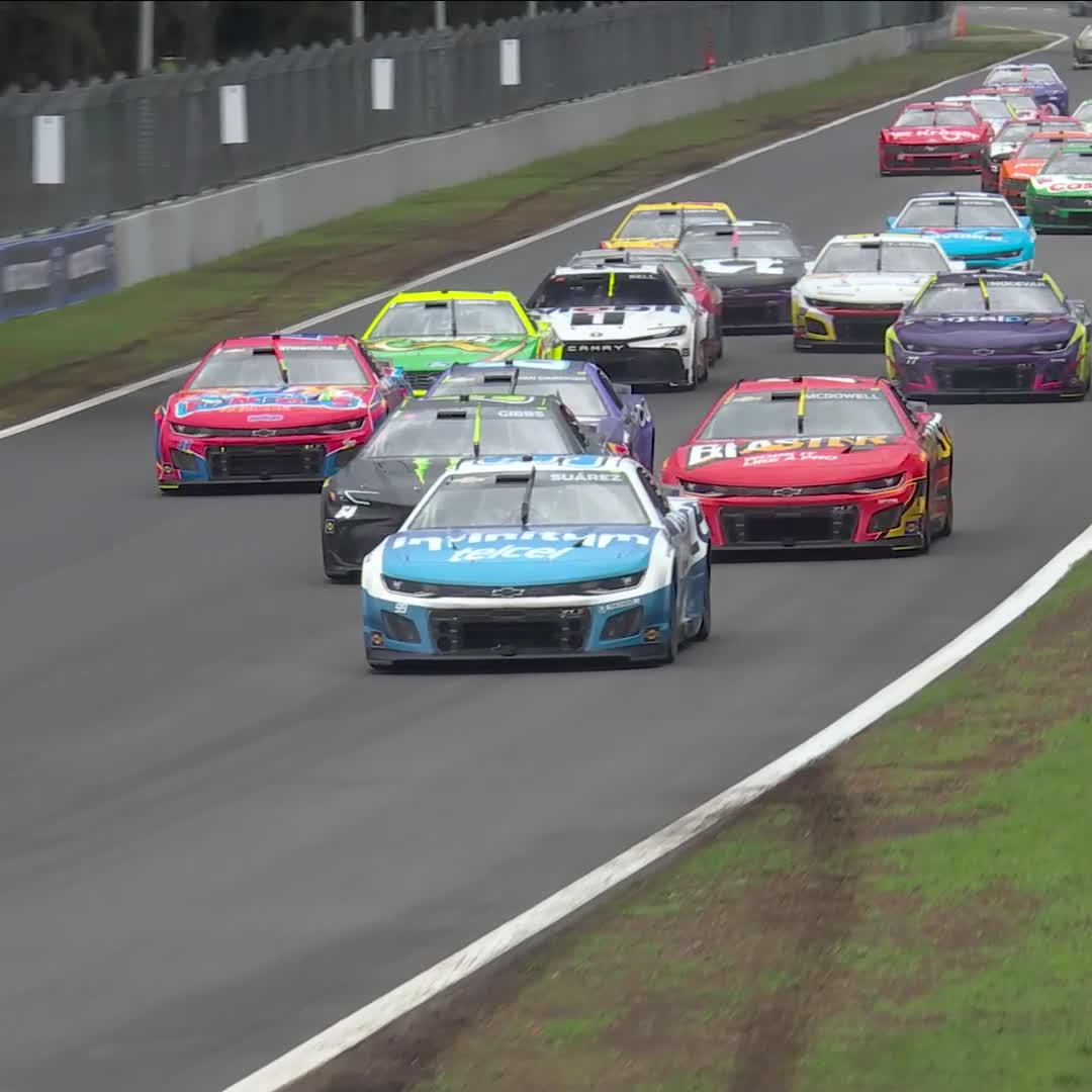 It's Daniel Suárez to the lead on the restart! #NASCARMexico