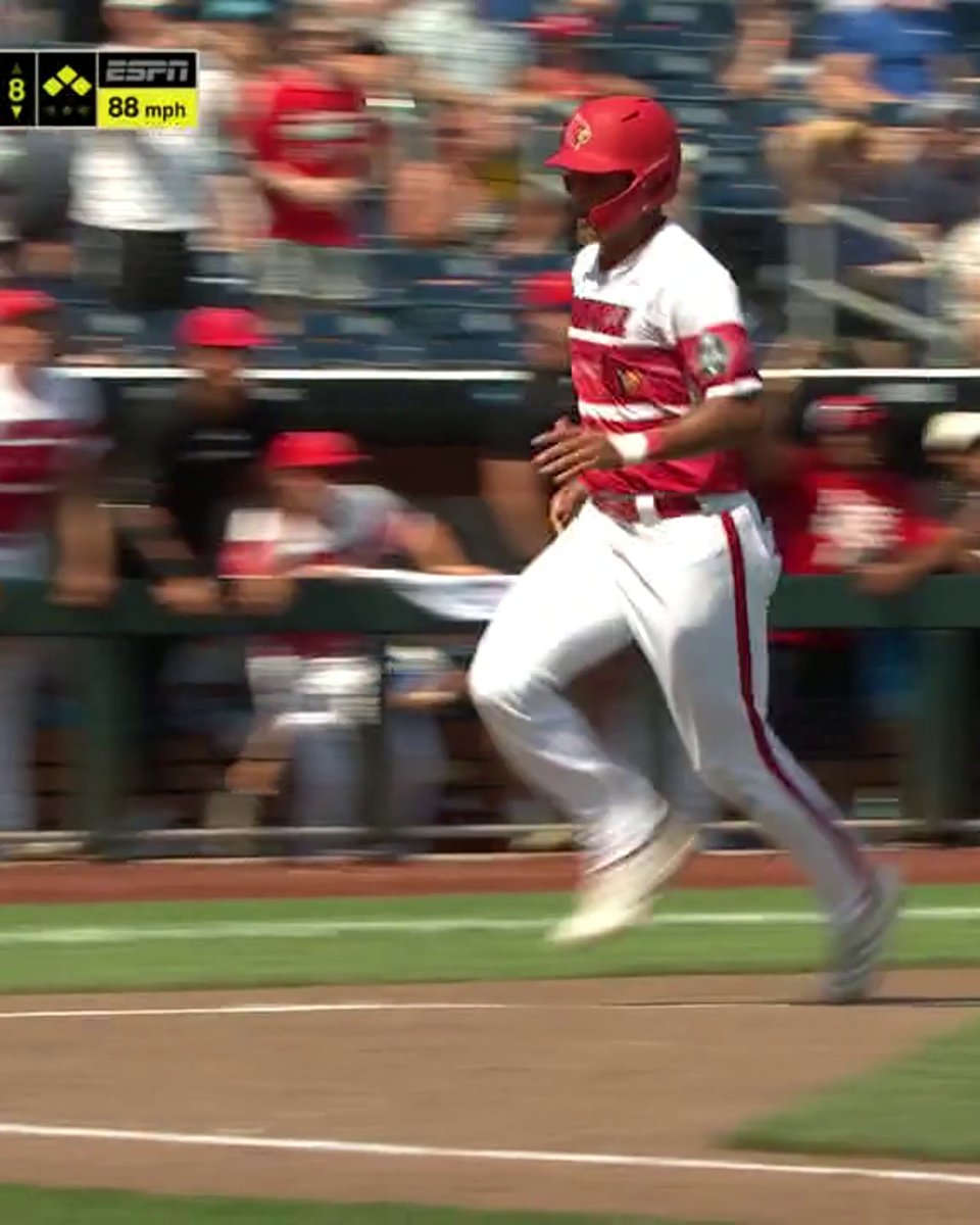 CARDS TAKE THE LEAD‼️ Louisville Baseball
