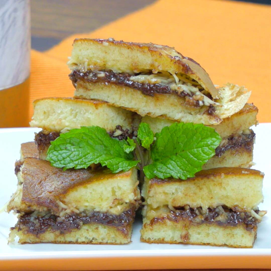 Bikin pizza, pie, sampai martabak bisa banget cuma pakai teflon aja, udah langsung jadi. Yuk cobain resep-resep ini!
