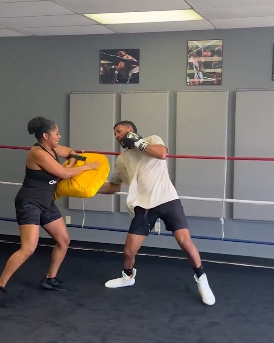David Morrell working in the gym ahead of his light-heavweight clash with Imam Khataev ๐ช Ring III live on DAZN l July 12th in New York ๐ฅ ๐๏ธ Get your tickets now: