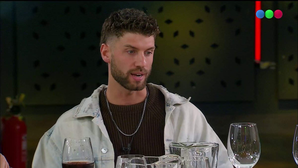 Tato en la cena de nominados 🍽 🗣 "Me estoy preparando psicológicamente para la placa de mañana" 👁 Mirá #GranHermano en y espiá la casa GRATIS las 24 horas por DIRECTV LatinAmerica DGO