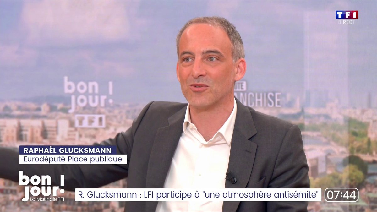 "Il y a une option qui existe, portée par Jean-Luc Mélenchon (...) cette méthode, nous on a rien à voir avec ça", Raphael Glucksmann qui ajoute que le PS est un "partenaire" avec lequel il souhaite de la "clarté" et qu'"il n'y a pas d'accord national possible avec LFI"