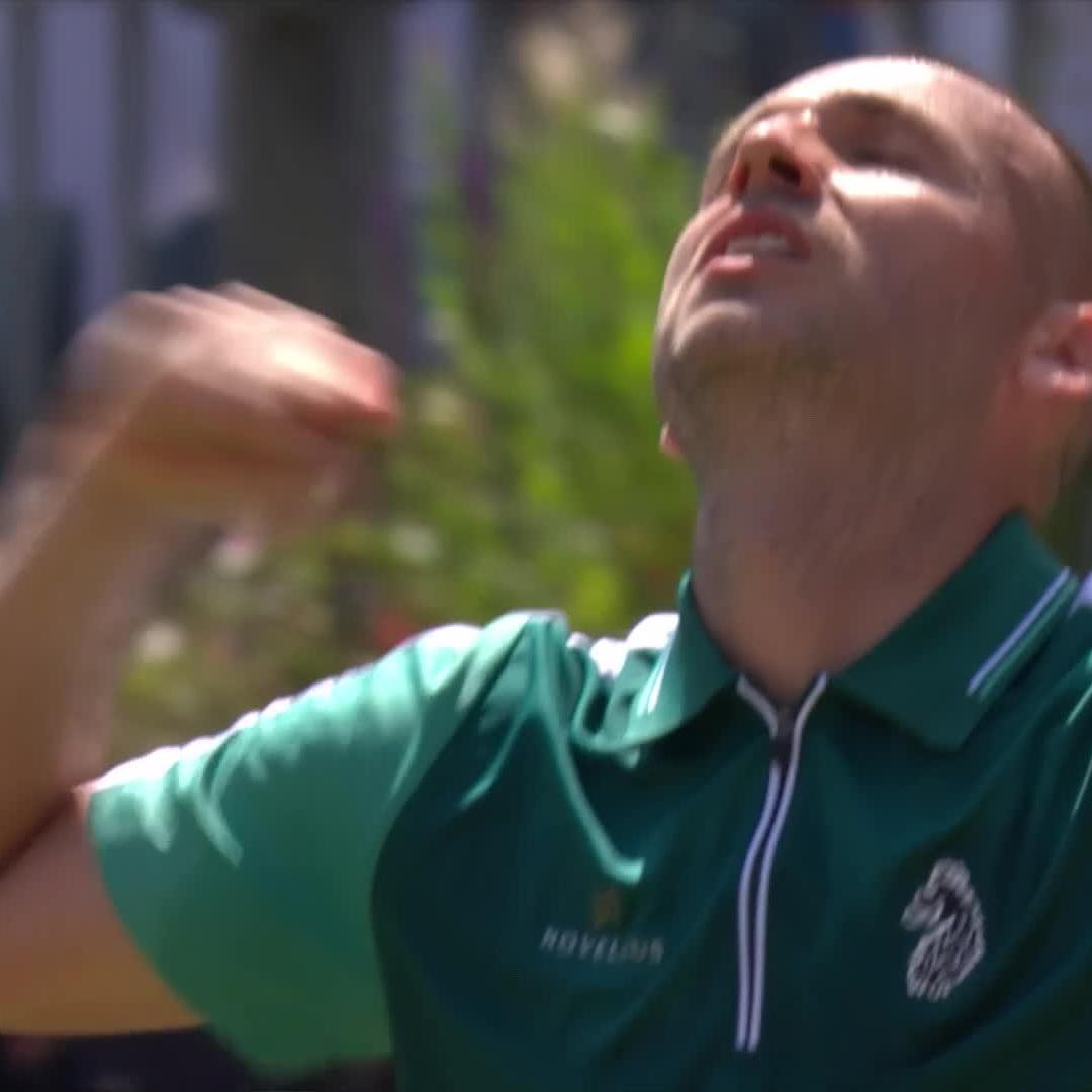 A HUGE win for Dan Evans 👏 The Brit takes out 7th seed Tiafoe 7-5 6-2 for his first win at the #HSBCChampionships since 2021!