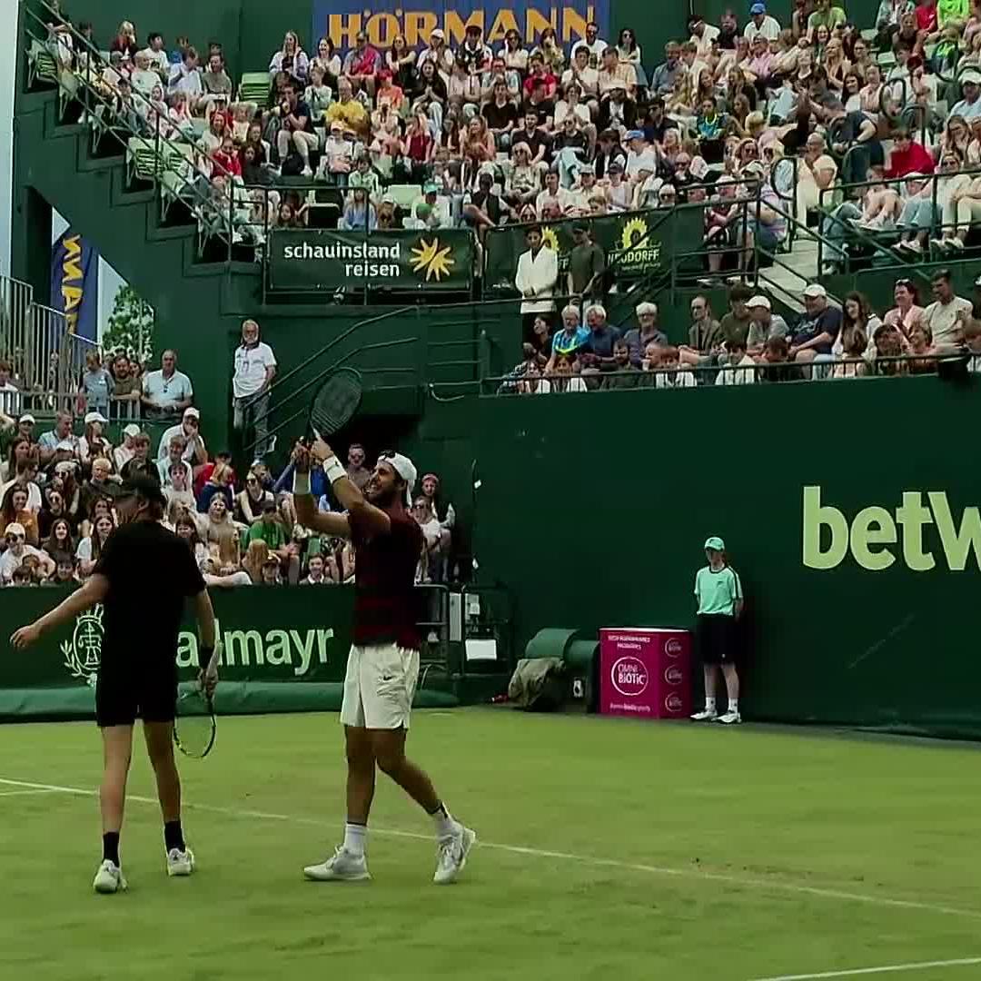 The reactions 😅 #TWO25