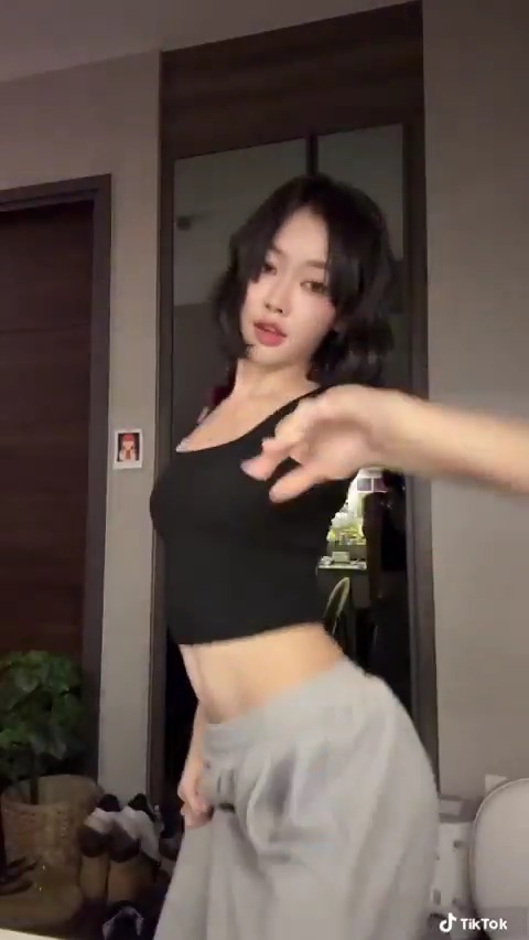 พิมมาเต้นlips hips kissของจูบชีวิต นี่หละๆ เพลงที่คนโตๆเขาเต้นกัน #Pimma_Pixxie