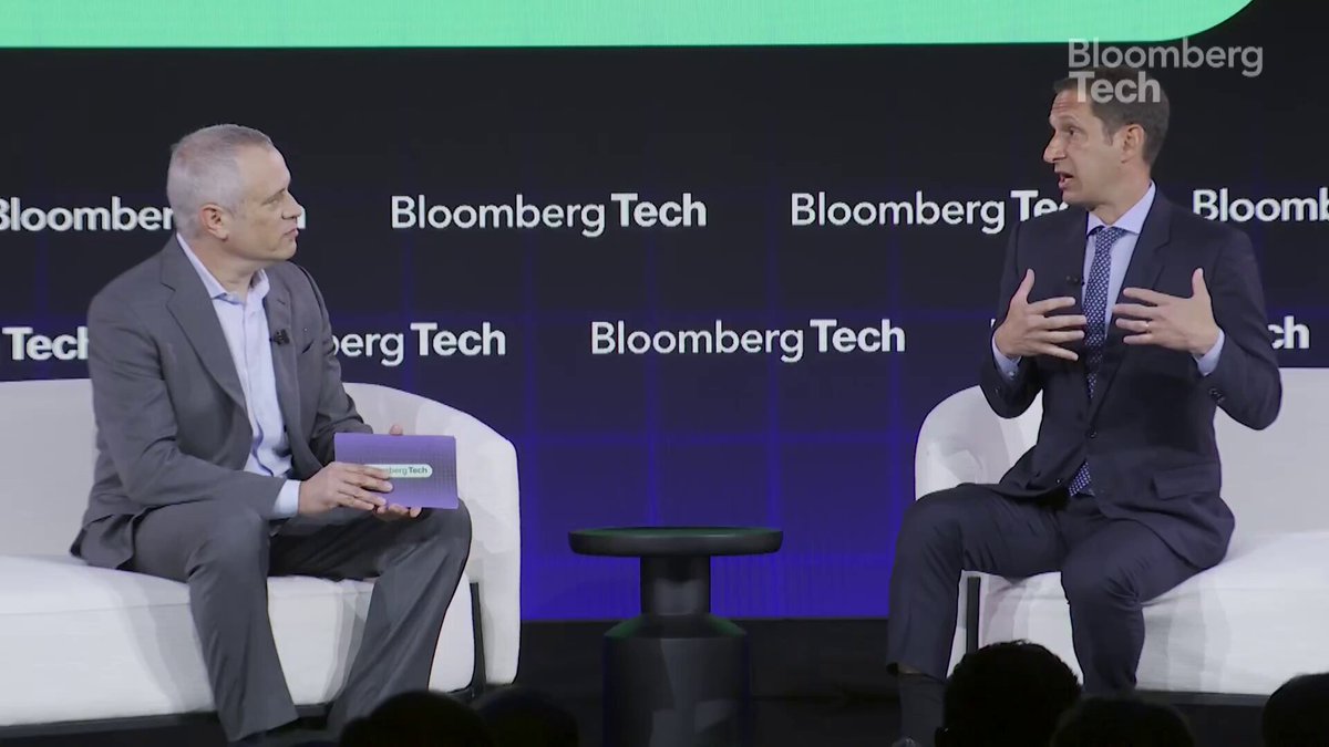 ICYMI: “Prioritizing the residents of San Francisco… that’s who my customers are… I want us to be open for business… and we’ll be completely transparent about it.” Daniel Lurie 丹尼爾·羅偉, Mayor, City of San Francisco tells Businessweek’s Brad Stone at #BloombergTech. ⏯️