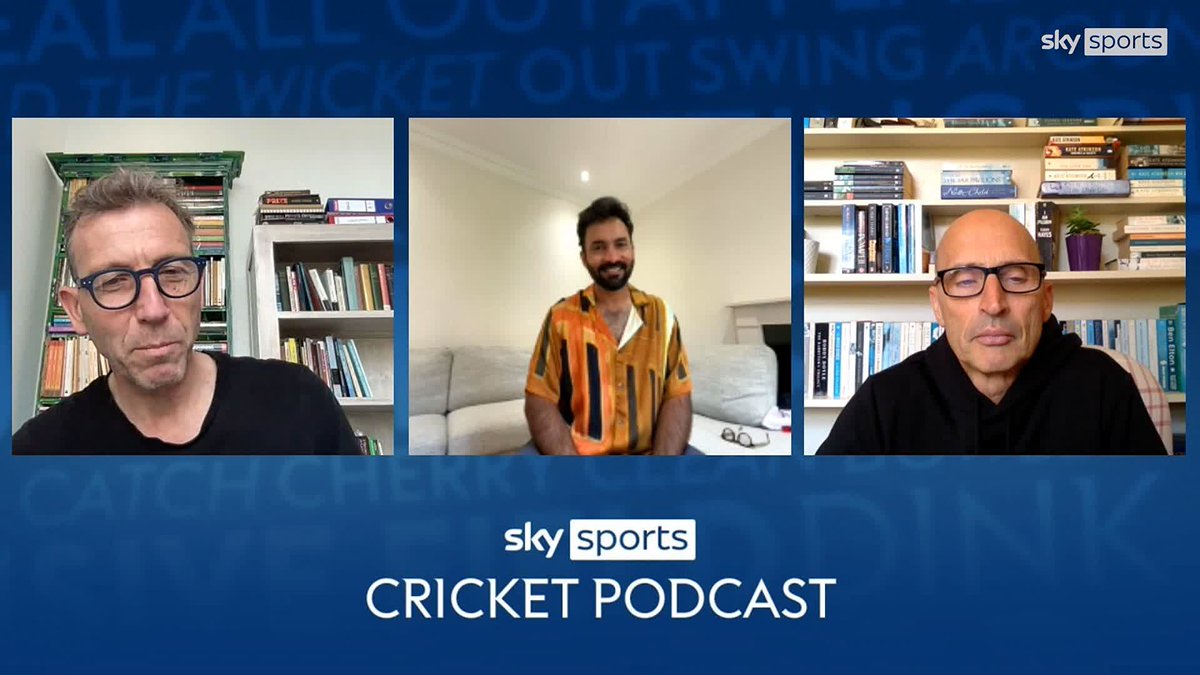 'What is this man telling one of the greatest batters that has ever walked the earth?' 😆 What was DK saying to Virat Kohli in the IPL final? 🤔