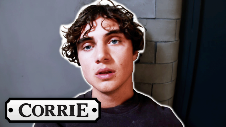 😰 😰 😰 Advice on Brody's condition can be found at #Corrie