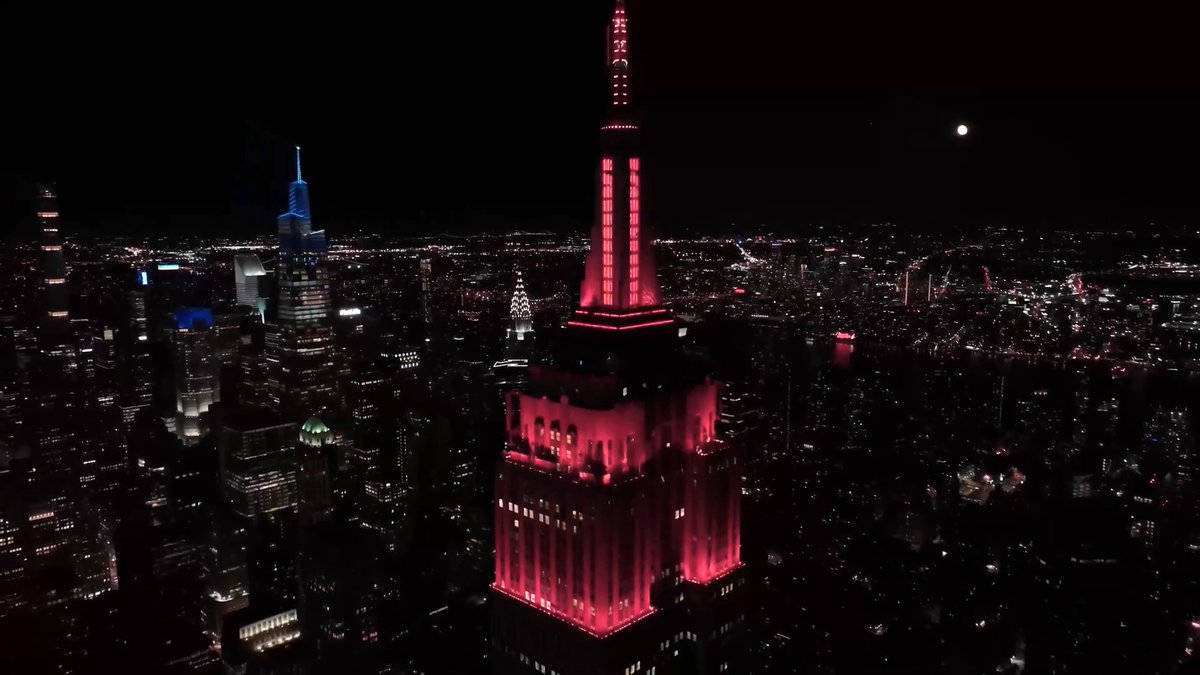 Shining burgundy tonight with @stray_kids and Musicians On Call in celebration of the healing power of music Text CONNECT to 274-16 to get alerts on our Lights! Watch tonight's lighting here: