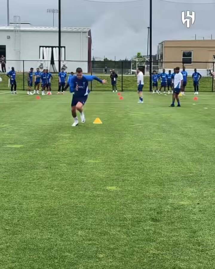 🚨 تدريبات كبير آسيا استعدادًا لمواجهة ريال مدريد.