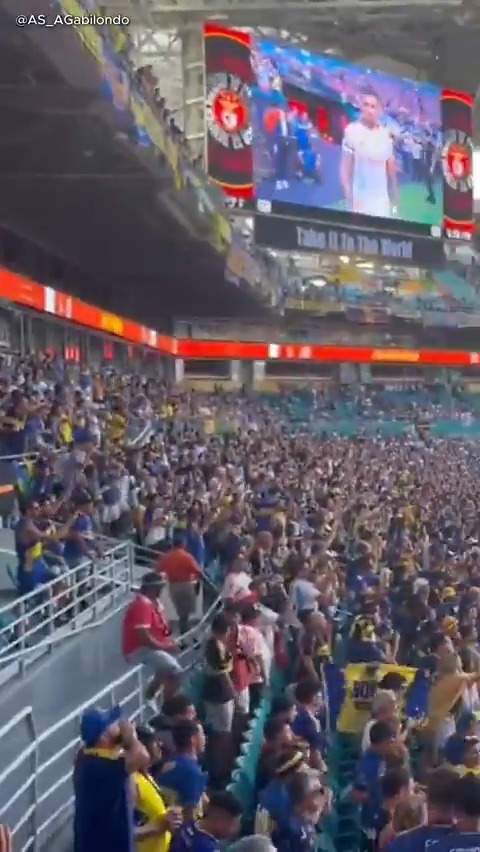 "Otamendi": Por los silbidos a Nicolás Otamendi en el partido de Boca contra Benfica