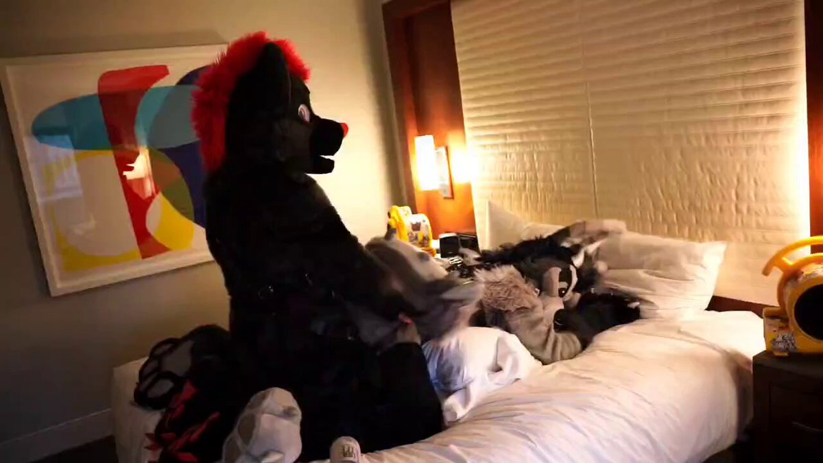 Even hell hounds need to be put in their place sometimes... 😏 🍑 - Riverrr 📸 - 🔞FelixTehPoss🔞 🔜 AC