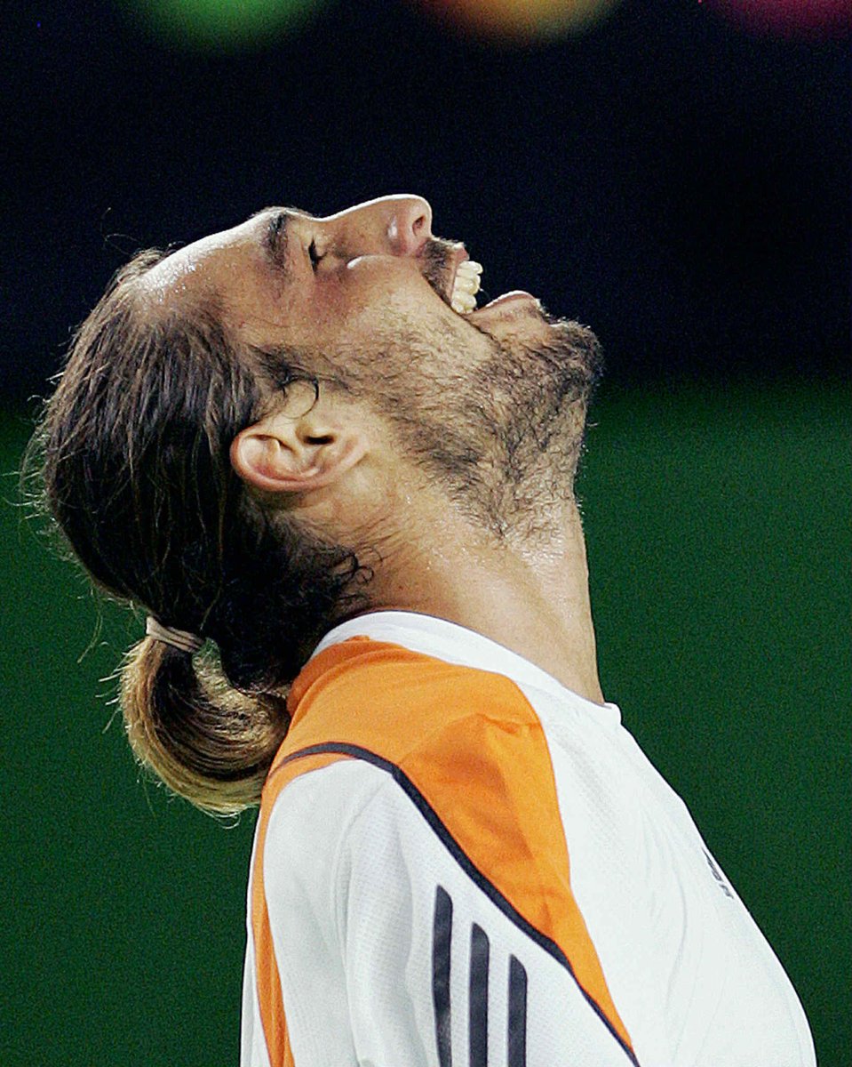 Unbelievable semifinal bringing back many emotions and memories 🥹 Happy 40th birthday, Marcos Baghdatis!