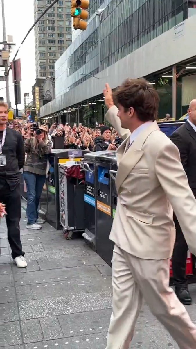 Cheering for Charles! 🗣️👋 #F1 #F1TheMovie