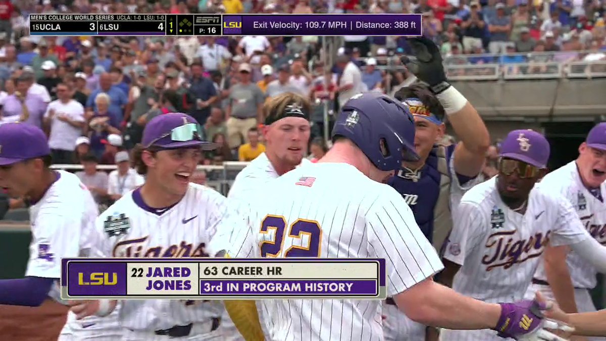 LSU TAKES THE LEAD WITH A 3-RUN HOMER 🔥 LSU Baseball