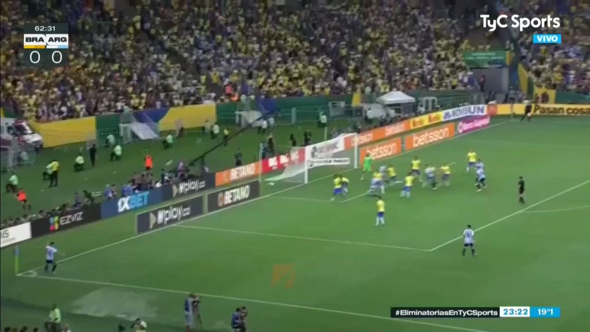 No se le puede faltar el respeto a alguien que hizo este gol nunca jamás.