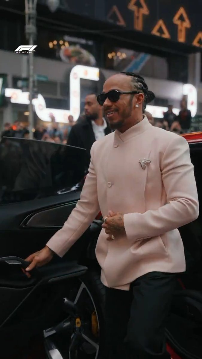 The man of the moment 🤩 Lewis Hamilton arrives for the #F1TheMovie Premiere in New York 👀 #F1 F1 Movie