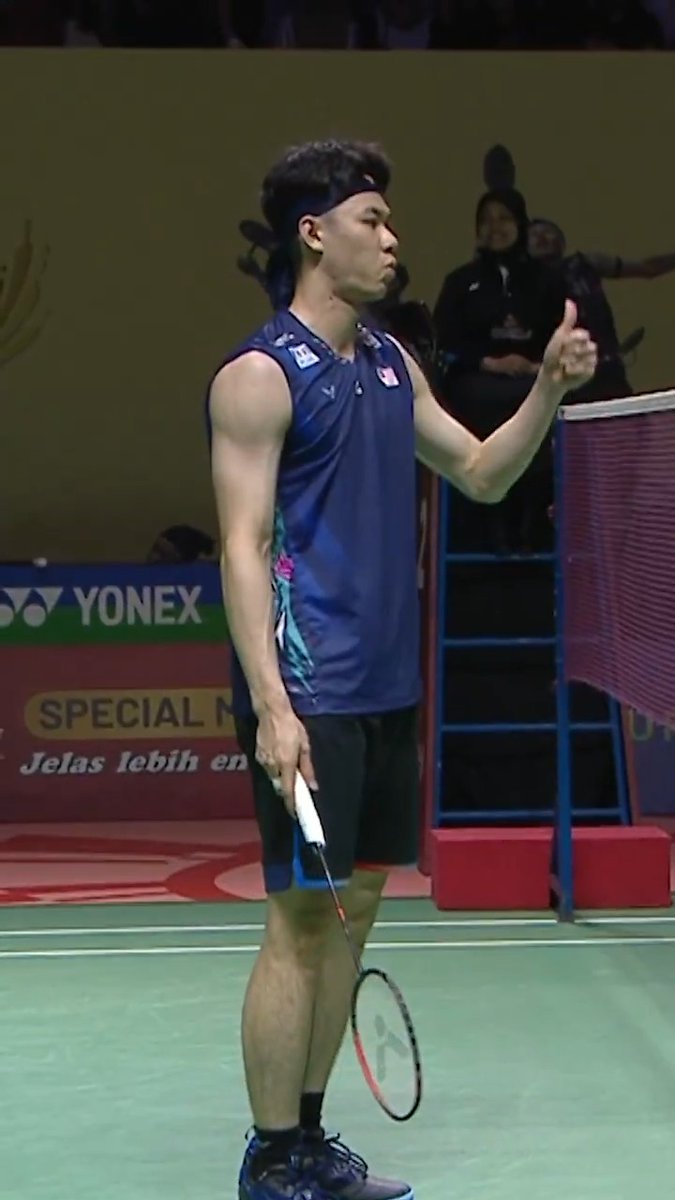 A front-row View of smooth net play, Lee Zii Jia approves. 👍💯 #badminton