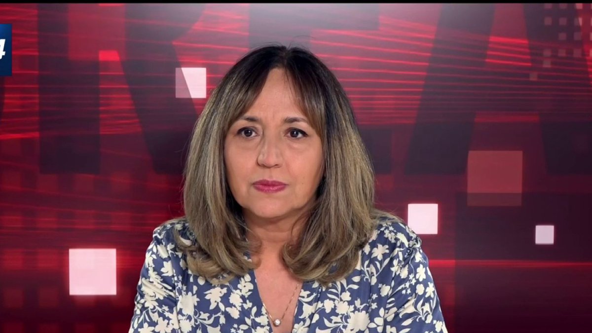 "Je voulais vous exprimer la joie que tout Iranien a ressentie en voyant cet immeuble de la propagande s'effondrer. Quelle joie ! Ils nous ont menti pendant 47 ans ! C'était une journée de gloire et de bonheur" Mahnaz Shirali (Mahnaz Shirali | مهناز شیرالی) sociologue spécialiste de l'Iran