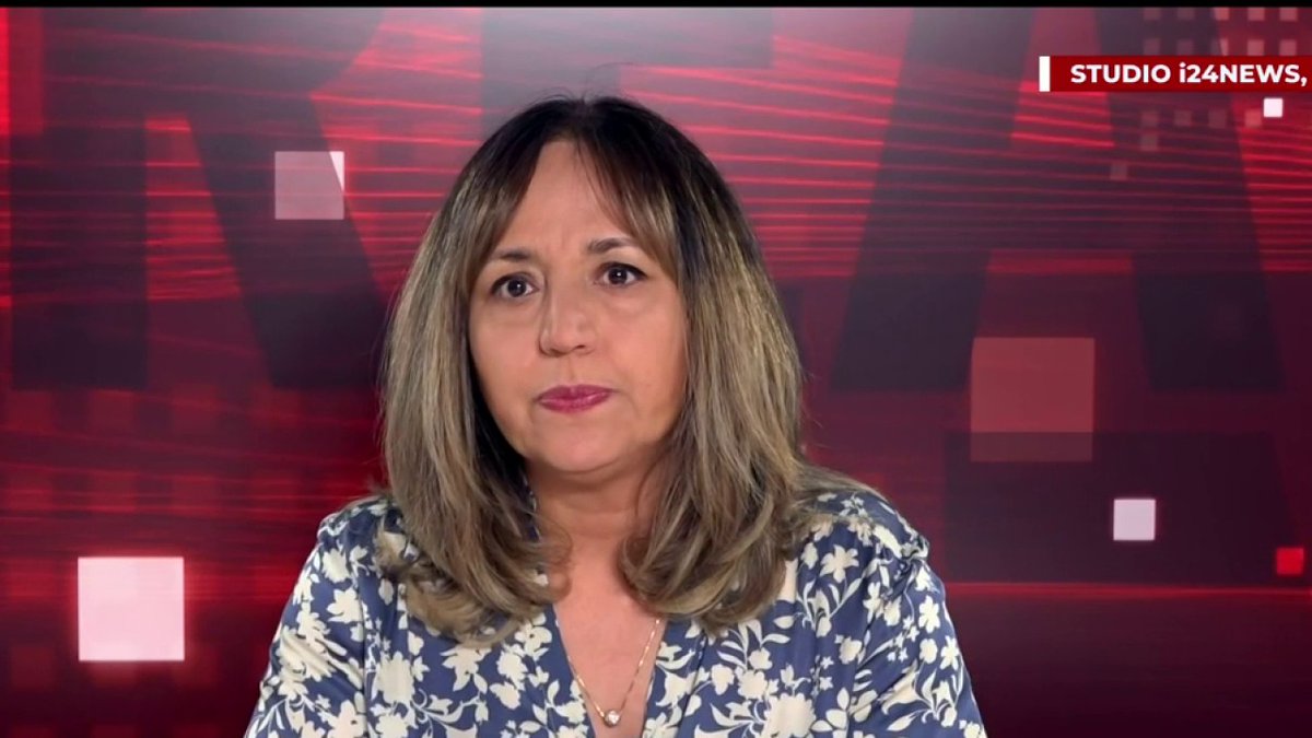 Mahnaz Shirali (Mahnaz Shirali | مهناز شیرالی) s'adresse aux militants de la gauche française : "Arrêtez d'instrumentaliser le conflit. Les Iraniens savent que les seuls et uniques responsables de leurs malheurs, ce sont les dirigeants. Israël ne fait que défendre sa survie et son territoire"