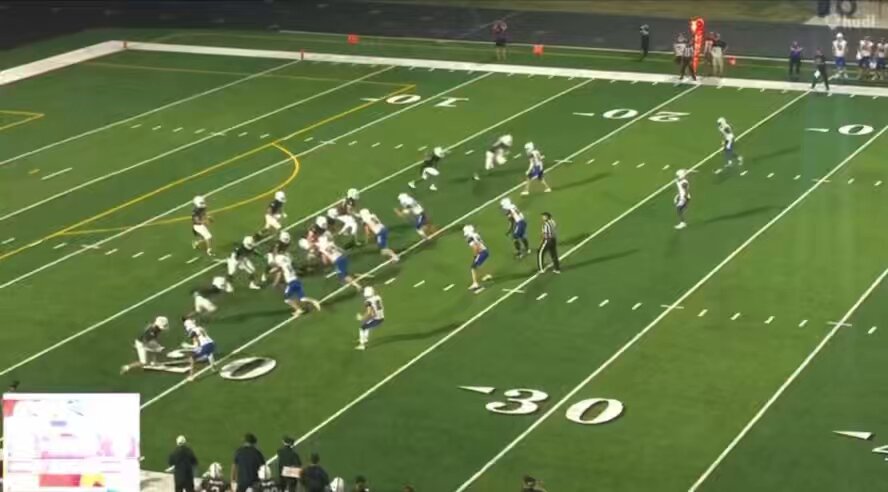 Wait - Alabama’s newest QB commit, ⭐️⭐️⭐️⭐️ Jett Thomalla, has a freaking cannon. 😳 Via Hudle on YouTube