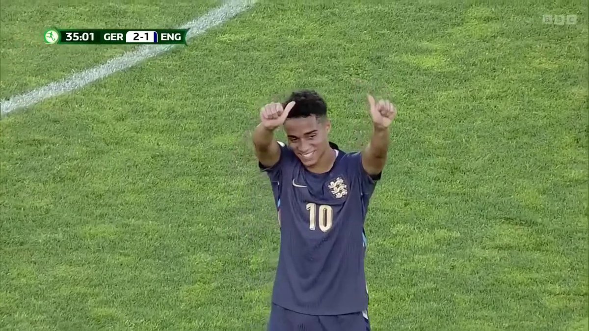 Kingy with a fine goal in England U19s’ incredible 5-5 draw with Germany. 🤯