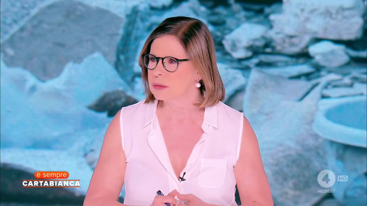 "Da mesi Trump è in declino e a questo punto sta cercando di trovare una distrazione di massa che in questo momento è il nemico esterno cioè l’Iran" Rula Jebreal a #ÈsempreCartabianca